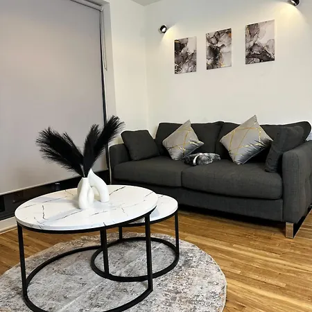 Luxury 2-Bed High-Rise In Manchester With Parking Buitenkant foto